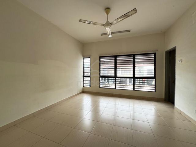 2 Sty Bandar Putera 2 Klang Basic Unit 1