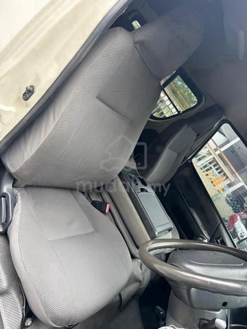 2013 Toyota HIACE 2.5 FACELIFT (M) Boleh Loan - 4