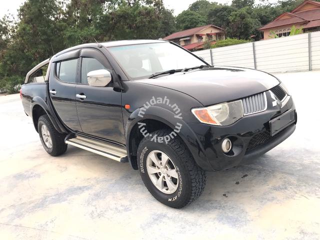 Mitsubishi TRITON 2.5VGT 4WD(M)LUXURY SPEC/TIPTOP - 2