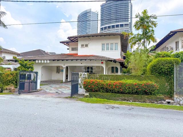 CANTIK❤️ + NEXT TO PARADIGM MALL⭐| 2 Storey Bungalow, SS7, Kelana Jaya 1