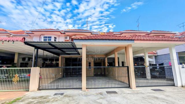 Batu Pahat Parit Besar Taman Sri Wangsa Double Storey Terrace House 1