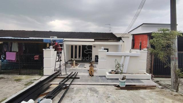 Sri Skudai Single Storey Terrace House Fully Renovated & Refurnished 1