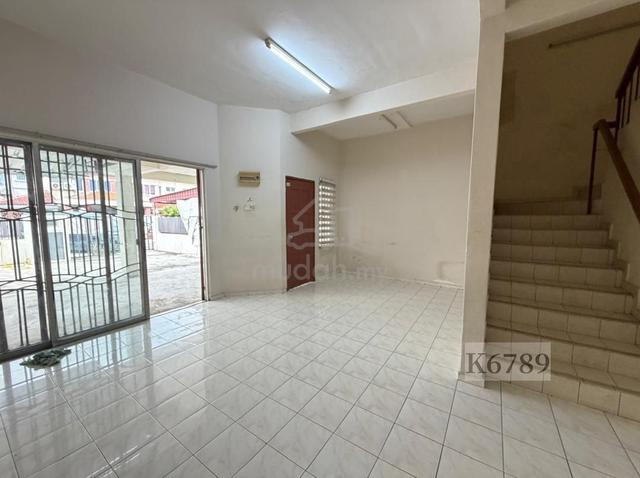 Convenient Location & Affordable Price 2 Sty House Bandar Puteri Klang 1