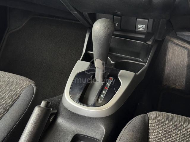 2014 Honda JAZZ 1.5 RS FACELIFT - 1 YEAR WARRANTY - 3