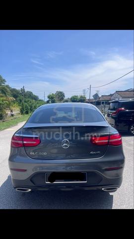 2019 Mercedes Benz GLC300 4MATIC COUPE AMG LINE - 4