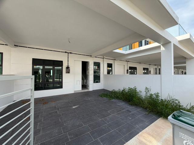 SPACIOUS FREEHOLD Terrace House @ Destar 3 One Krubong Melaka 1