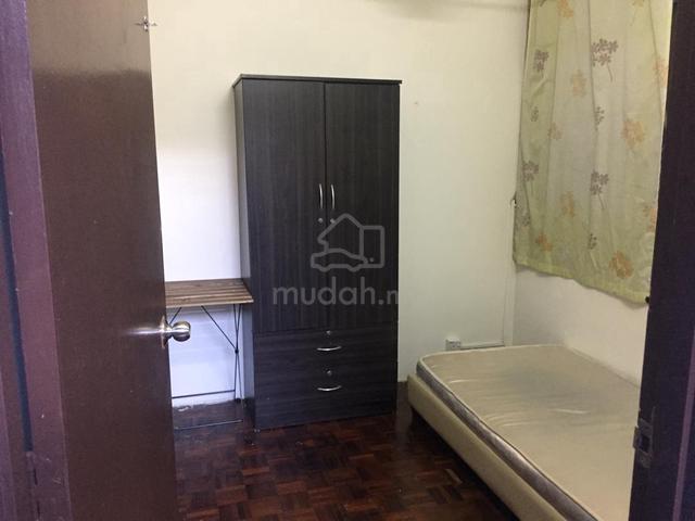 Small Room at SS4D/5 Kelana Jaya - 1 person onlty 1