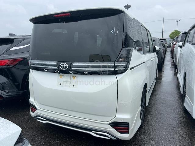 2022 Toyota VOXY 2.0 S-Z FACELIFTS MODELISTA KIT - 4