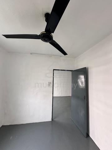 Teratai Apartment (Taman Bunga Raya) 1