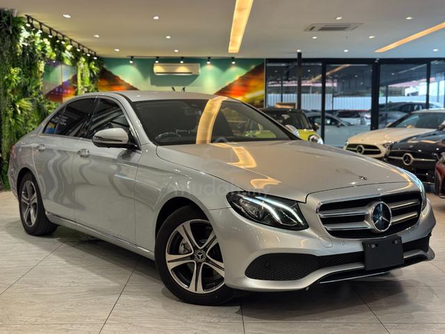 UNREG 2020 Mercedes E200 Avant-Garde 1.5 EQ-BOOST - 1