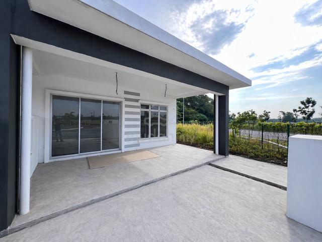 CORNER LOT TANAH 3692sqft READY UTK SERAH KUNCI jalan kebun baru 1