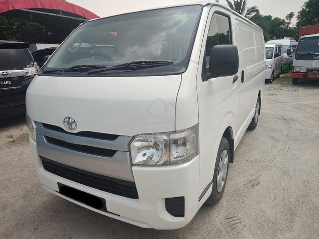 2017 Toyota Hiace Panel Van 2.5 (M) - 1