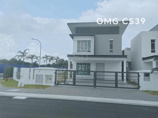 Brand new Seri Residensi klang CORNER Bungalow with gated guarded 1