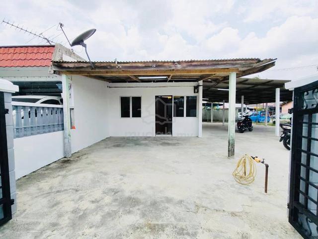 Taman Rinting Masai Johor / Teres 1 tingkat Corner lot / Fully Reno 1