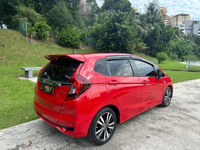 2018 HONDA JAZZ 1.5 S Condition Cantik Blh Loan Lg - 5