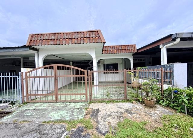 FACING OPEN ‼️ Single Storey Terrace Taman Sungai Jelok, Kajang 1