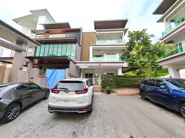 RENOVATED SPACIOUS 3 Storey SEMI D CORNER Beverly Heights Ampang Jaya 1