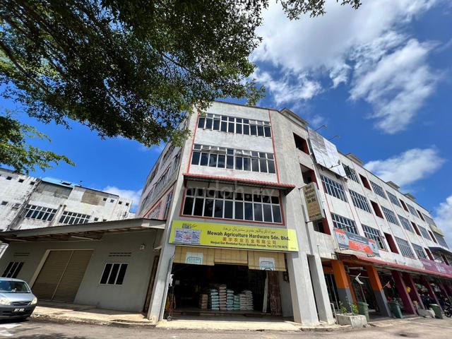 Bandar Rompin 4 Story Cornerlot Shop Facing Main Road 1