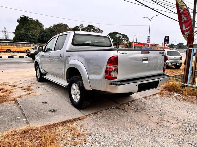 2013 Toyota HILUX 2.5 Double Cab At - 5