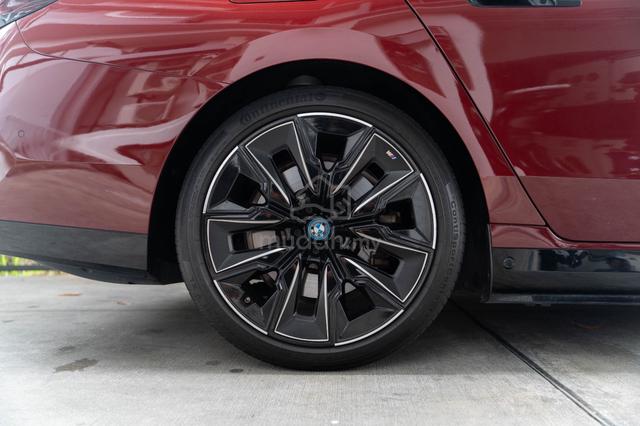 Bmw i7 Xdrive 60 2023 Cbu Aventurine Red/ Black - 5