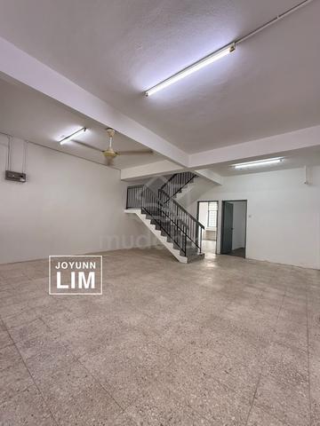 Walking distance to Icon City@ 2 Storey Terrace House, Taman Sejati 1