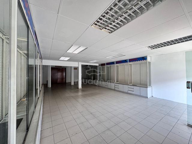STRATEGIC MAIN ROAD 2 Storey Shoplot @ Ong Kim Wee Melaka 1