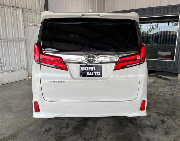 Toyota Alphard 2.5 SC Alpine Sound System& Sunroof - 4