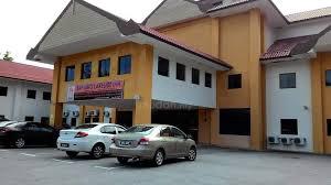 Bangunan Resort + Tanah 9.7 Ekar Tepi Tasek Banding, Gerik ,Perak 1