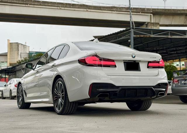 MIL-85K H.KARDON 2017 Bmw 530I 2.0 M-SPORT (A) - 2