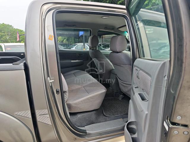 2011 Toyota HILUX 4X4 2.5 (AUTO) - 5