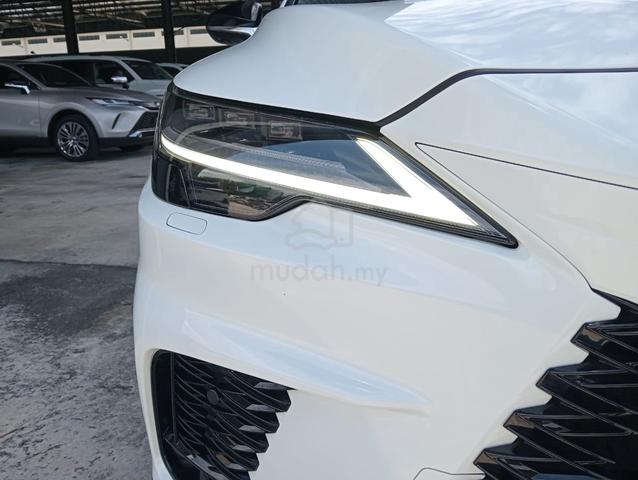 5A 19K KM MILEA UNREG 2023 Lexus RX350 2.4 F SPORT - 3