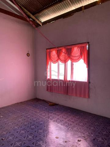 house for SALE @tmn Sri treh muar 1