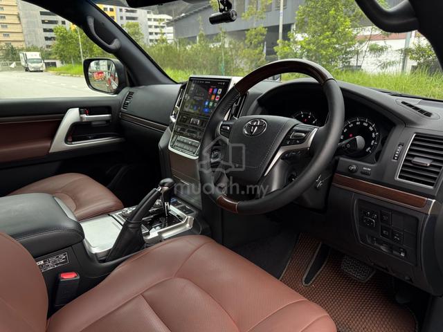 2017 TOYOTA LAND CRUISER Zx 4.6 URJ202 | SUNROOF - 5