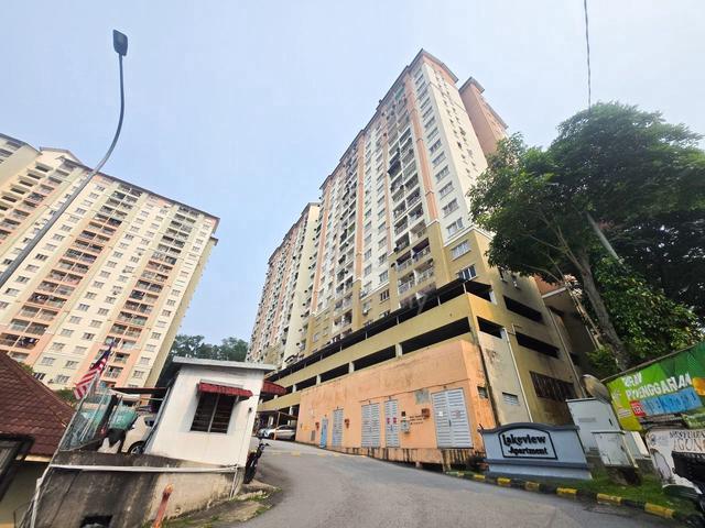 Lakeview Apartments 1