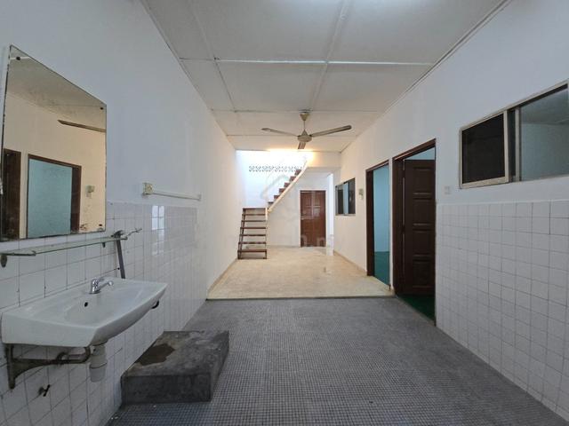 Rumah Single Storey Taman Sri Muda Seksyen 25 Shah Alam 20x70 5bilik 1