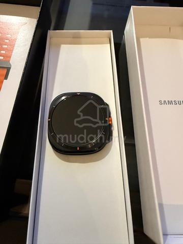 Samsung Galaxy Watch Ultra - photo 2 of 4