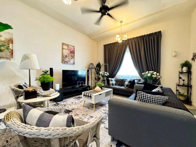 Double Storey Terrace Laurel Laman View Cyberjaya 1