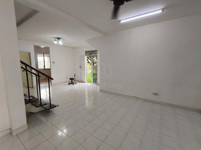 Perai Townhouse. Corner lot. 1