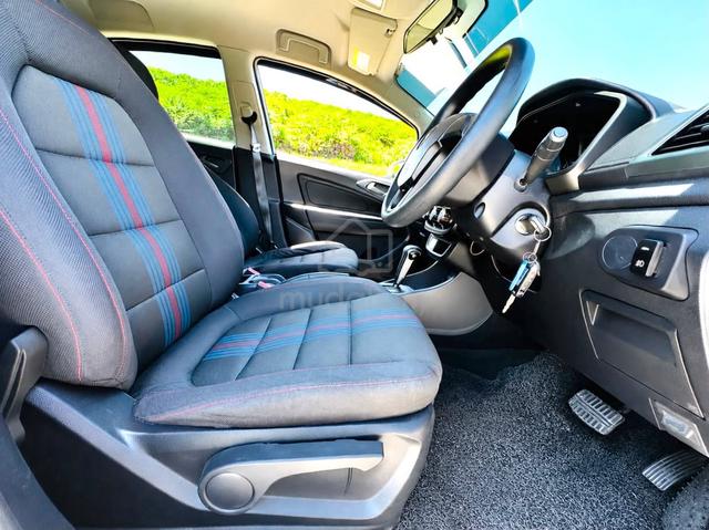 -2018-Proton IRIZ 1.3 Facelift (A) Loan/Cash - 4