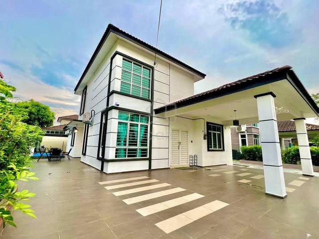 BuNgaLOW With Swimming POoL ✅ Taman Krubong MeLaka RenoVaTeD 2