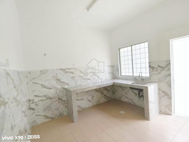 Facing Open Lep 2 Storey Lestari Putra Permai Equine Seri Kembangan 1