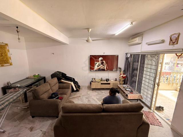 【 negotiable until sold 】 2 Storey Terraced, Taman Rawang Perdana 1 1