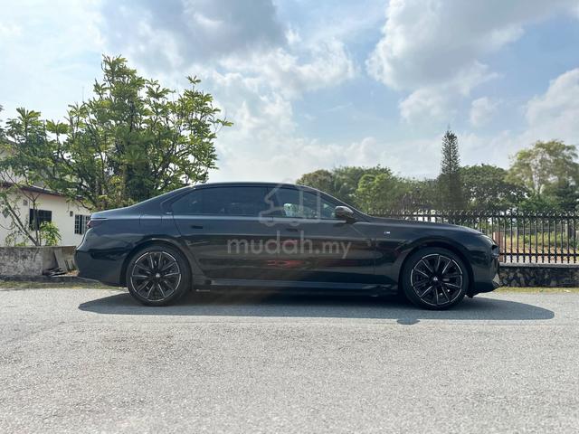 2023 BMW I7 M-Sport G70 (A) LOW MILEAGE!! - 5