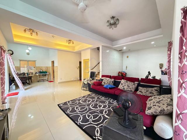 Seri Aman Heights, Sungai Buloh Double Storey Semi Detached House For 1