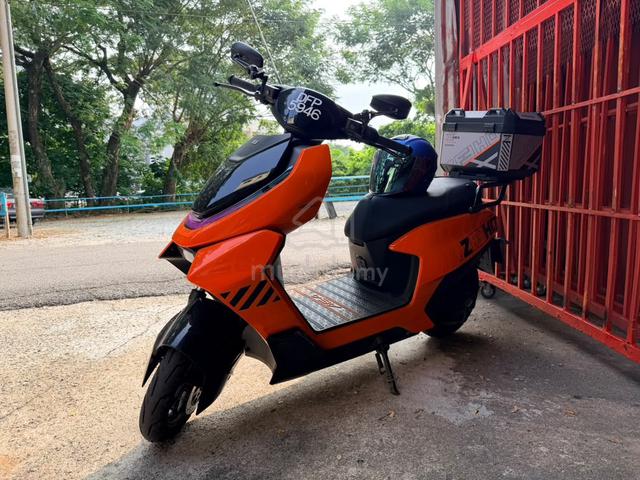 Zeeho AE4 Electric Scooter 2000km - photo 2 of 4