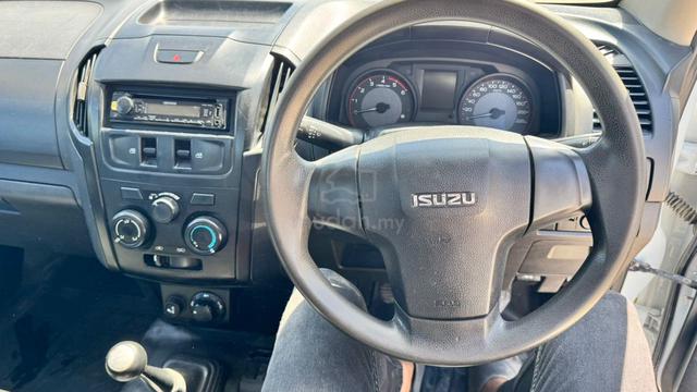 2018 Isuzu D-MAX 3.0 4x4 (M) - 4