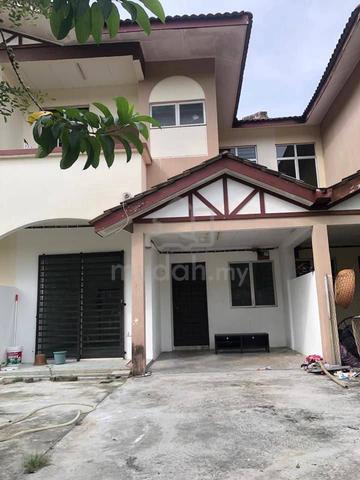 SEWA Double Storey Alam Perdana Puncak Alam With Table Top FOR RENT 1