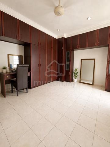 Teratai Mewah Condominium 1