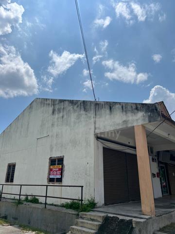 Rumah Kedai Teres Setingkat 4
