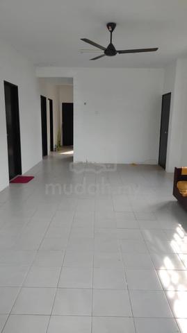 Rumah Sewa Semi-D Setingkat Perumahan Makmur Gambang Jaya 1